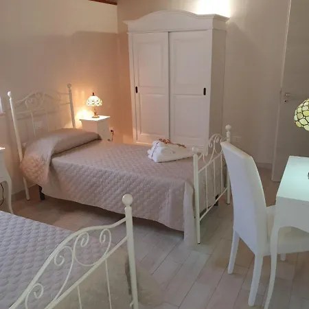 Farm stay Colle Del Mirto *