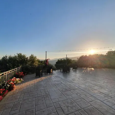 Colle Del Mirto Farm stay